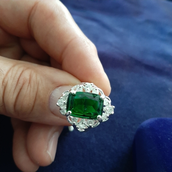 Ladies jewelry - Picture 6 of 8